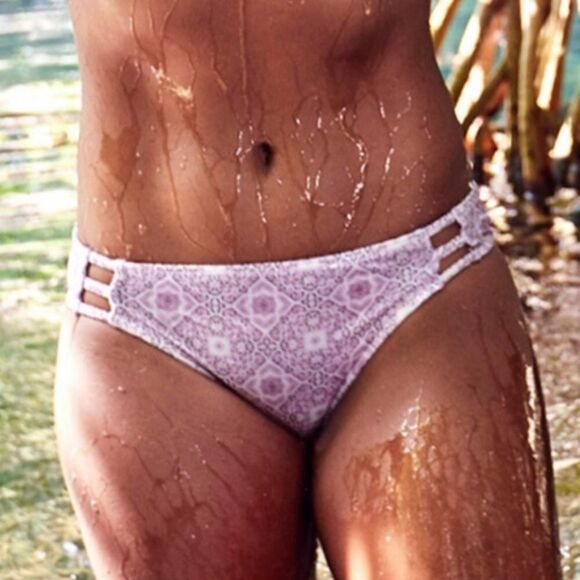 ATHLETA AQUALUXE PRINT LADDER FRONT MEDIUM RISE BIKINI BOTTOM LARGE NWT - Picture 1 of 11